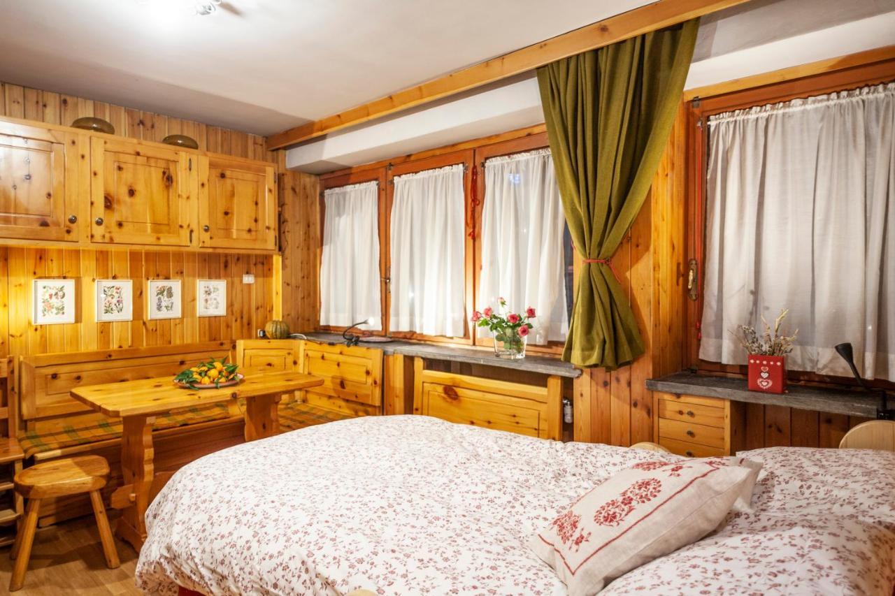 Casa-Chalet, In Centro A Courmayeur! Exteriér fotografie